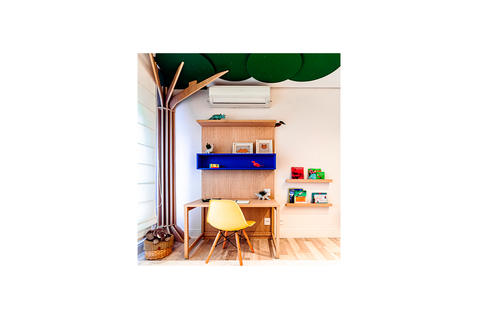 Quarto Infantil L.M.