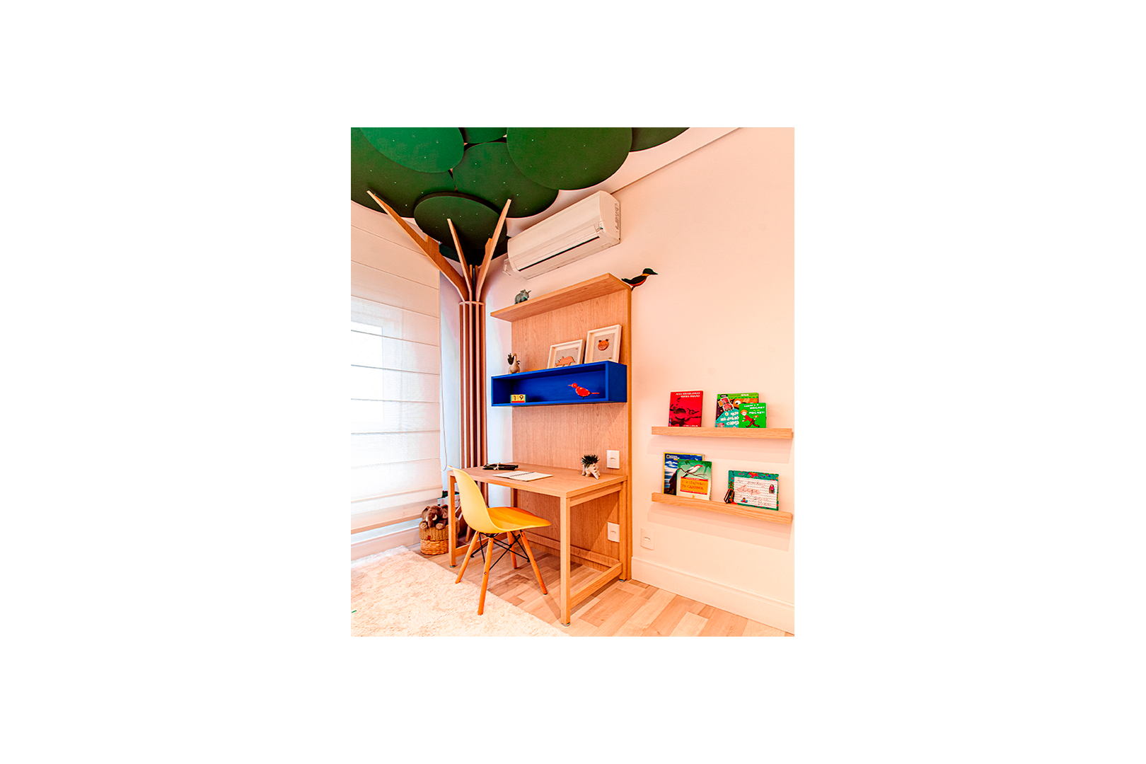 Quarto Infantil L.M.